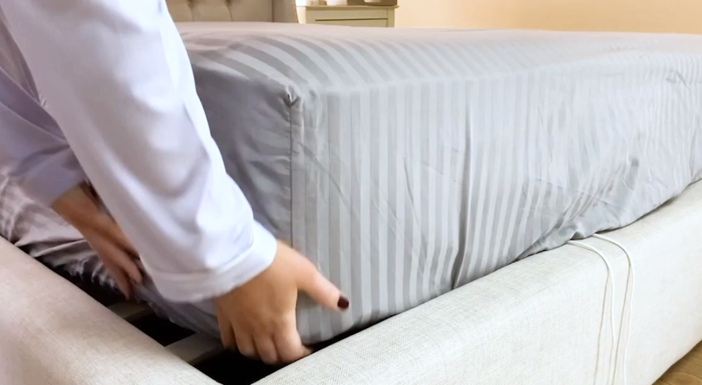 How To Make Sheets Stay On Bed